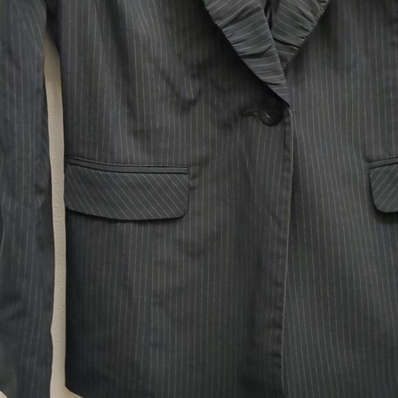 Cabi black Pinstripe blazer size 10 - Picture 4 of 7